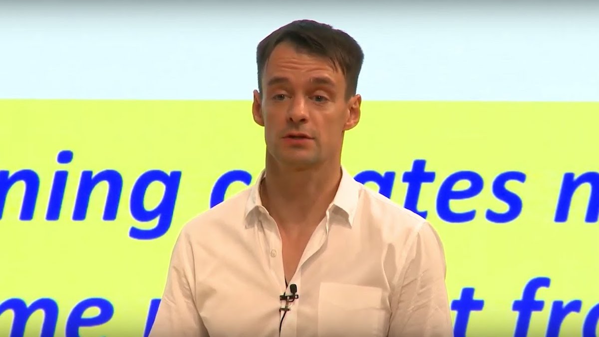 Andrei Hagiu presenting