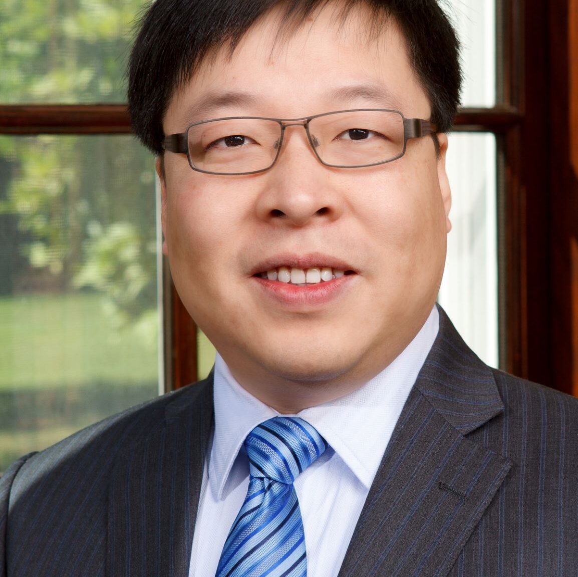 Feng Zhu Headshot