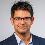 Shai Bernstein Headshot