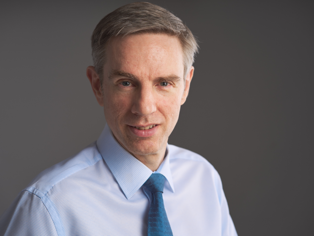 Julian Wright headshot