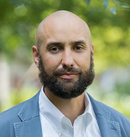 Headshot of James Riley